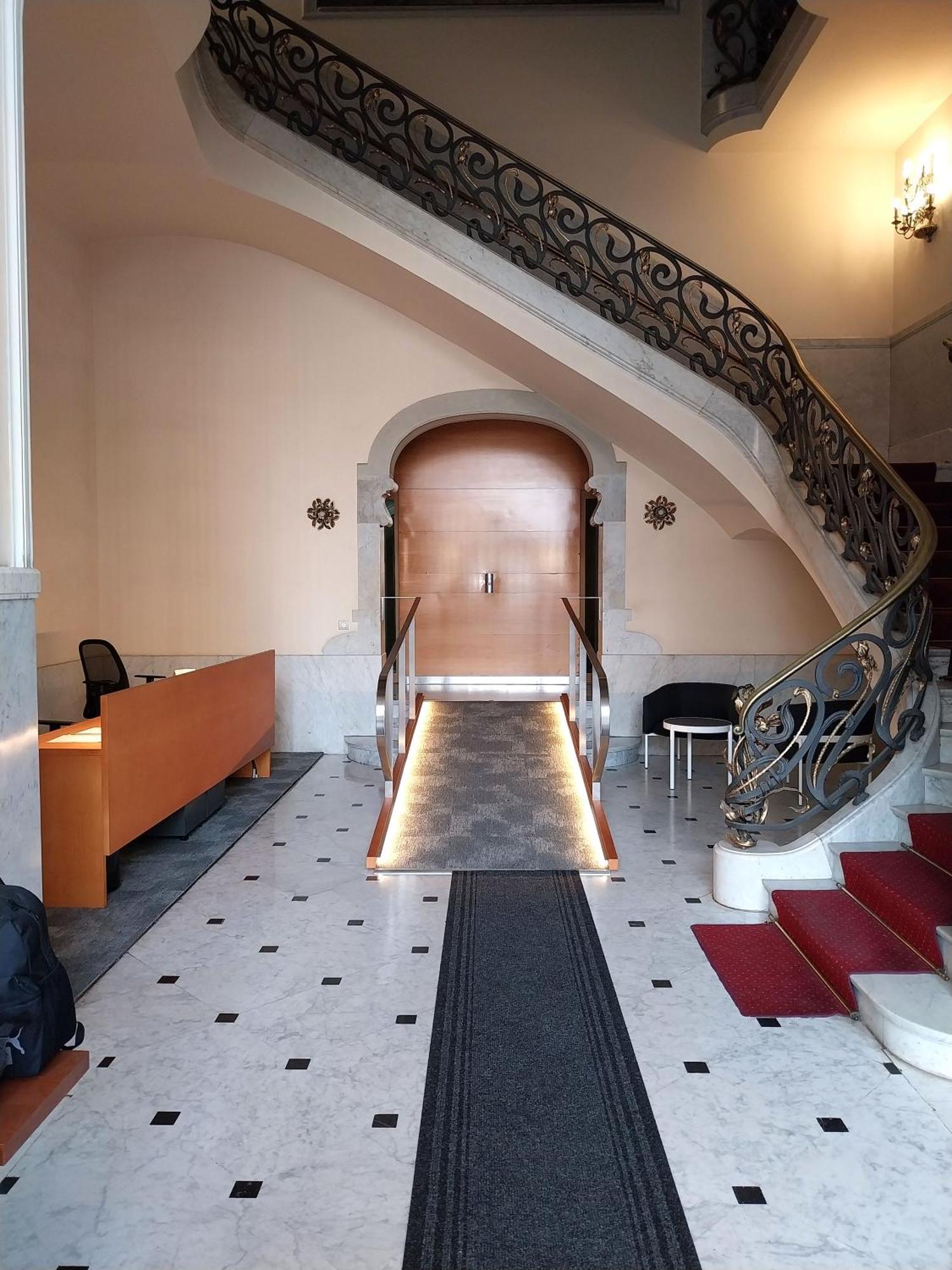 Апартаменты Letsgo Paseo De Gracia Барселона Экстерьер фото
